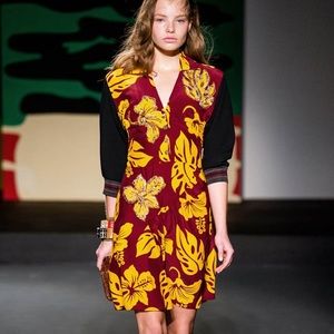 Prada resort dress (2014) Size 40 or US4